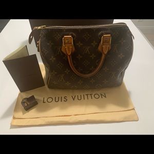 Vintage Louis Vuitton Speedy 25 ** AUTHENTIC**